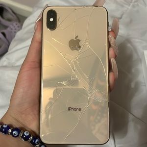 iPhone XS Max broken